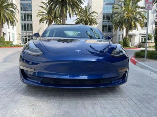 2019 Tesla Model 3 Mid Range