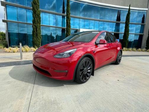 2023 Tesla Model Y Performance