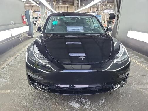 2022 Tesla Model 3 Base
