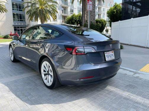 2022 Tesla Model 3 Base