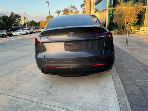 Gray 2023 Tesla Model Y Long Range
