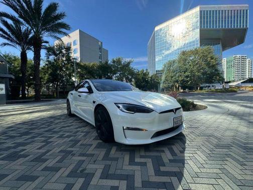 2022 Tesla Model S Base