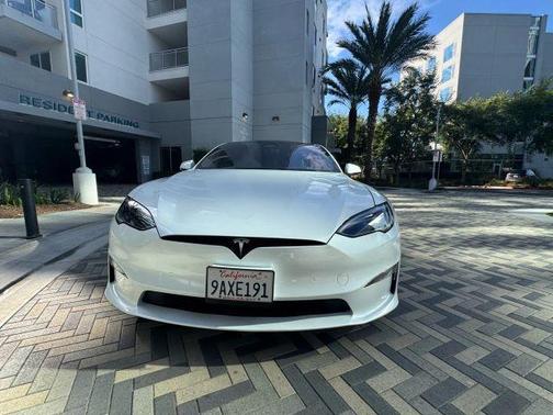 2022 Tesla Model S Base