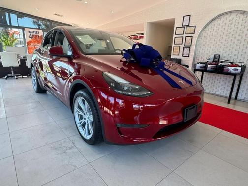 2024 Tesla Model Y Long Range