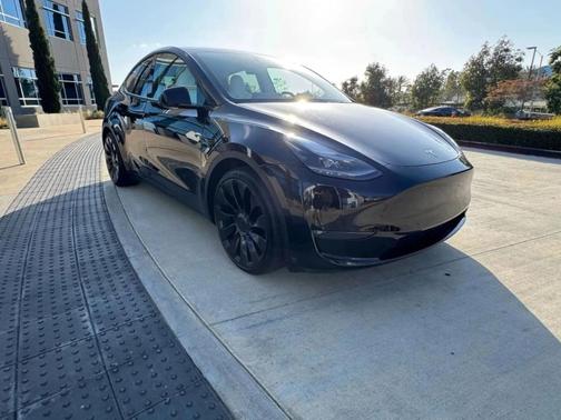 2023 Tesla Model Y Performance