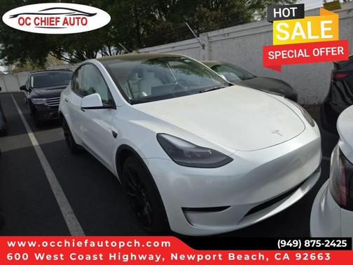 Pearl White Multi 2024 Tesla Model Y Long Range