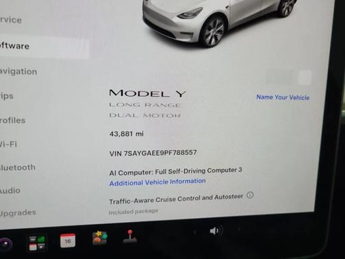 Pearl White Multi 2023 Tesla Model Y Long Range