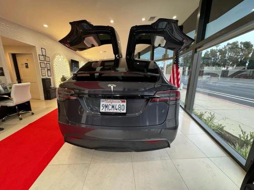 2023 Tesla Model X Standard Range