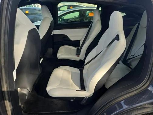 2023 Tesla Model X Standard Range