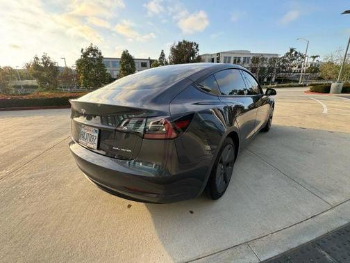 2022 Tesla Model 3 Long Range