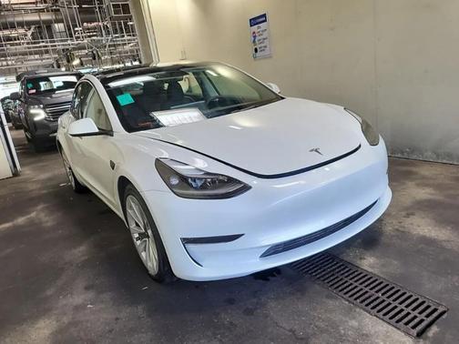 2023 Tesla Model 3 Base