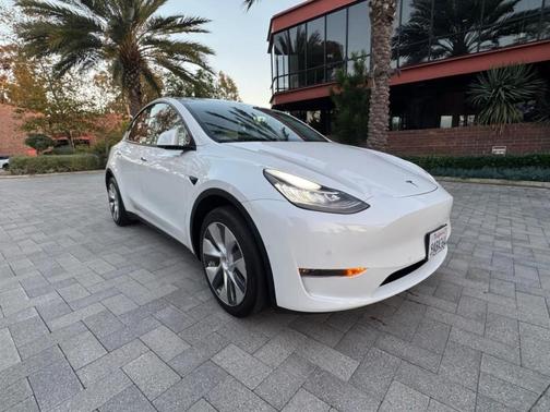2022 Tesla Model Y Long Range