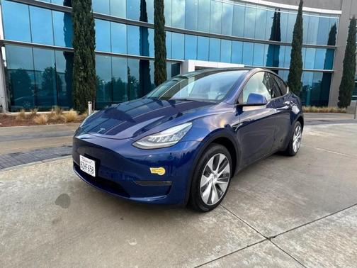 2024 Tesla Model Y Long Range