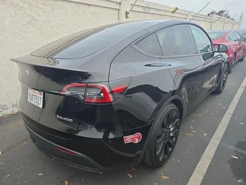 2023 Tesla Model Y Performance