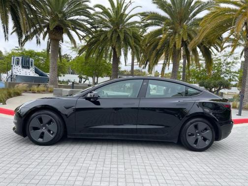 2022 Tesla Model 3 Base