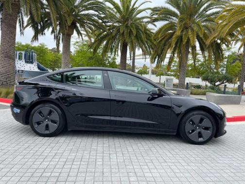 2022 Tesla Model 3 Base