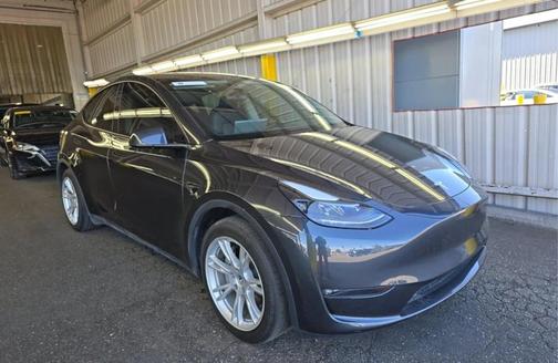 Gray 2024 Tesla Model Y Long Range