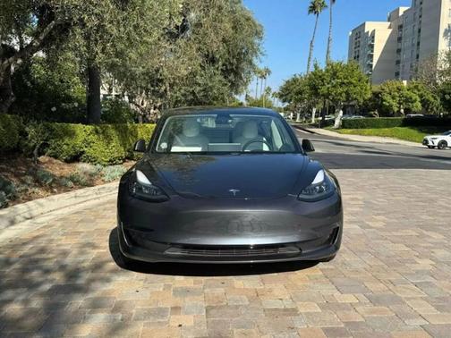 Gray 2022 Tesla Model 3 Long Range