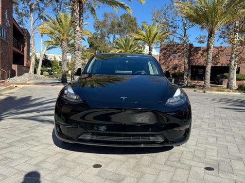 2022 Tesla Model Y Long Range