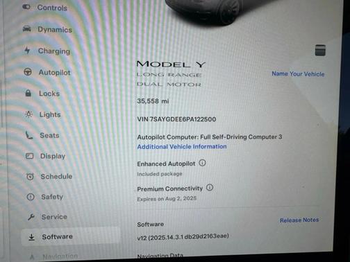 Black 2023 Tesla Model Y Long Range