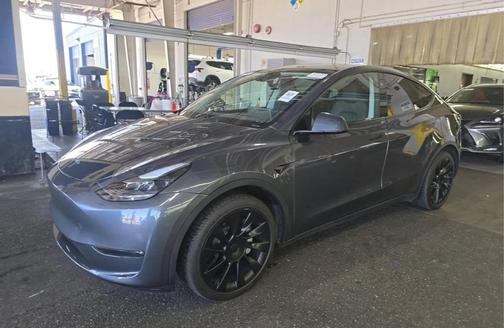 Gray 2024 Tesla Model Y Long Range