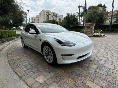 2022 Tesla Model 3 Base