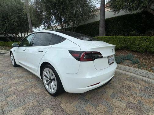 2022 Tesla Model 3 Base