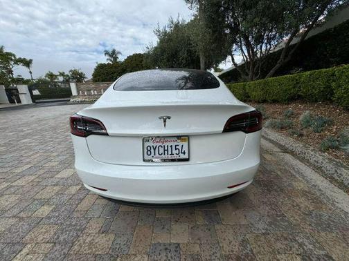 2022 Tesla Model 3 Base