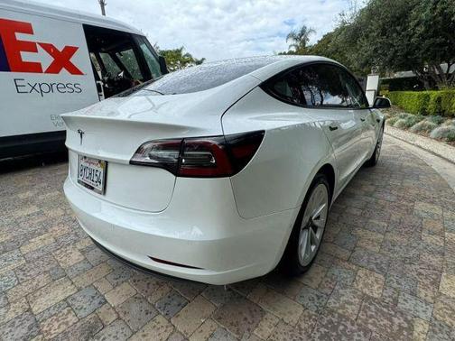 2022 Tesla Model 3 Base
