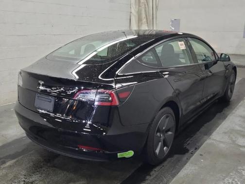2022 Tesla Model 3 Base