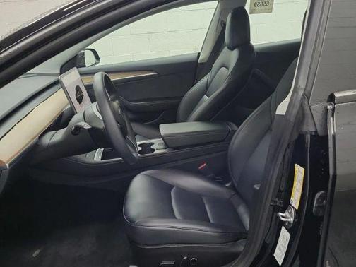 2022 Tesla Model 3 Base