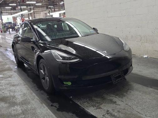 2022 Tesla Model 3 Base