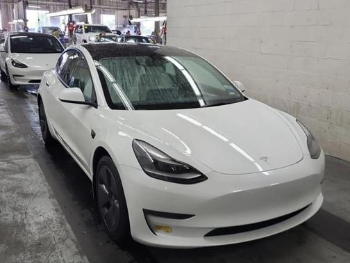 2022 Tesla Model 3 Base