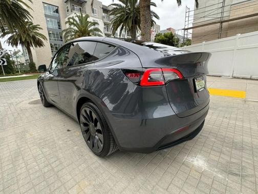 2022 Tesla Model Y Performance