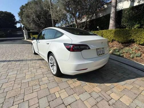 2022 Tesla Model 3 Base