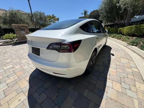 2022 Tesla Model 3 Base