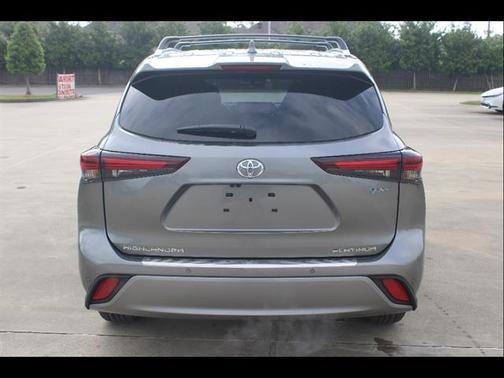 Heavy Metal 2026 Toyota Highlander Hybrid Platinum