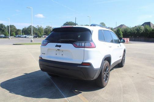 2023 Jeep Cherokee Altitude