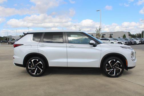 2024 Mitsubishi Outlander SE 2.5 2WD
