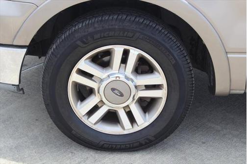 2005 Ford F-150 XLT SuperCrew