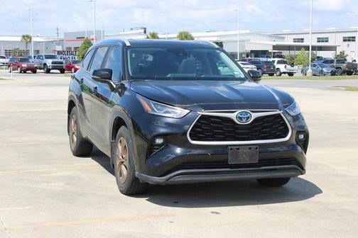 2023 Toyota Highlander Hybrid XLE