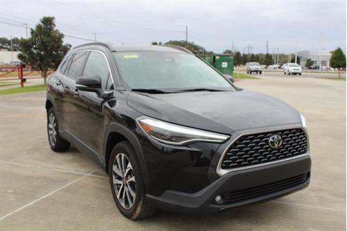 2023 Toyota Corolla Cross XLE