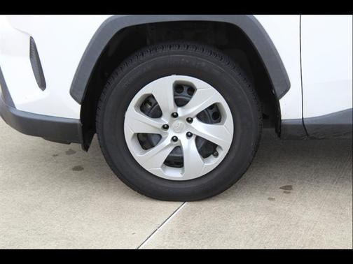 Super White 2020 Toyota RAV4 LE