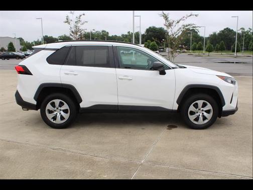 Super White 2020 Toyota RAV4 LE