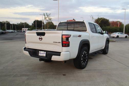 2022 Nissan Frontier PRO-4X