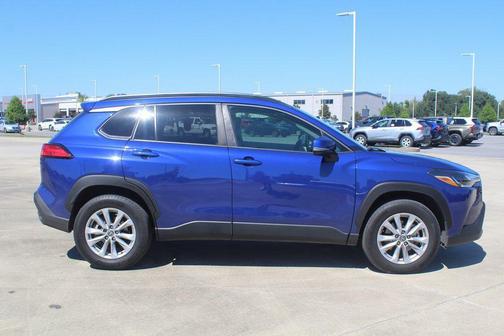 2023 Toyota Corolla Cross LE