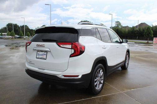 2023 GMC Terrain SLT