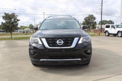 2019 Nissan Pathfinder SV