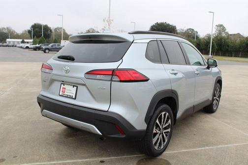 2024 Toyota Corolla Cross XLE