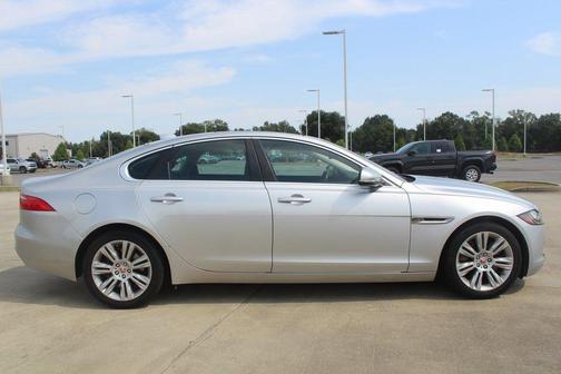2017 Jaguar XF 35t Premium
